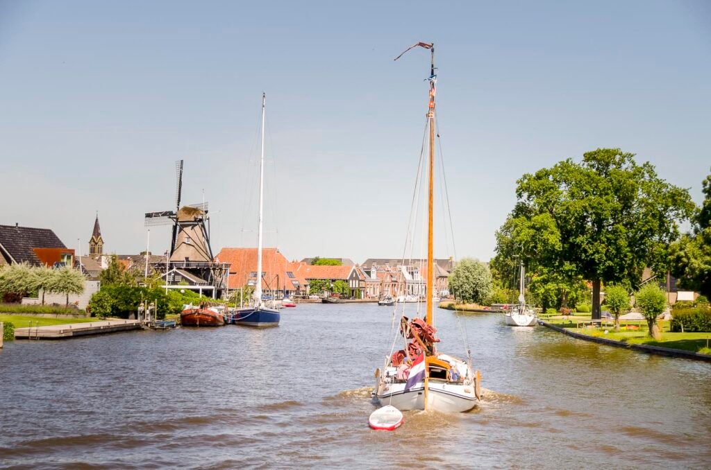 Varen in Friesland UItgaanin.nl